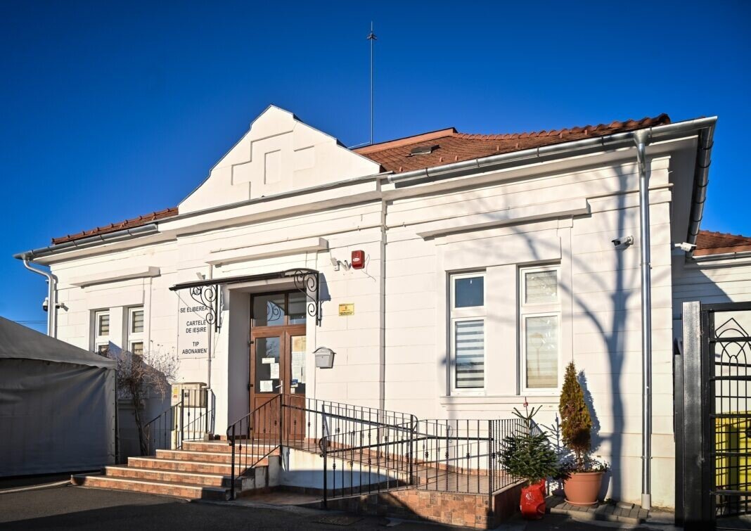 53BE6F80-EC9E-412B-965A-D2A2AAFCA009