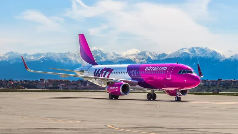Wizz Air taie din nou din cursele de la Sibiu. Mai puține zboruri din toamnă spre mai multe destinații