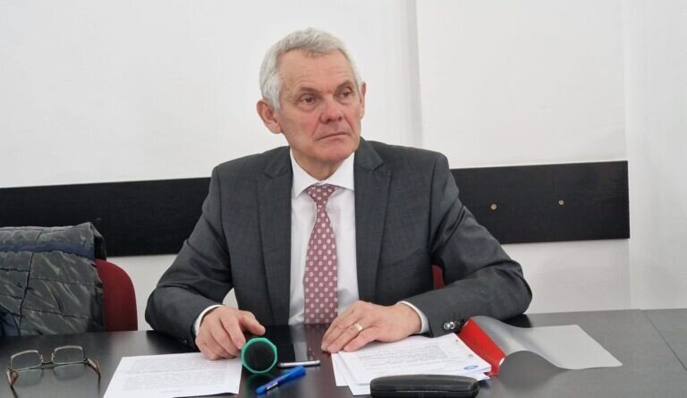 Știri din Sibiu, actualitate locală și ultimele noutăți din județ Prefectul Mircea Crețu, despre munca la gri: „Cred că aici avem cea mai mare problemă”