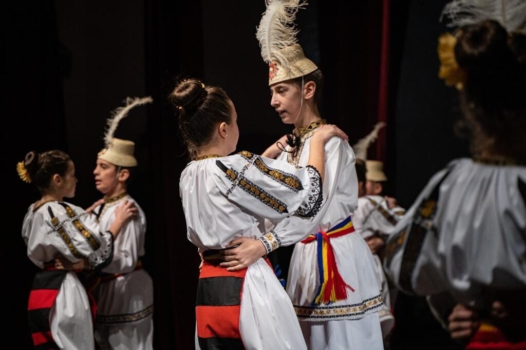 AEA64D47-43E3-4EF9-B8A3-E7FE16E0F730