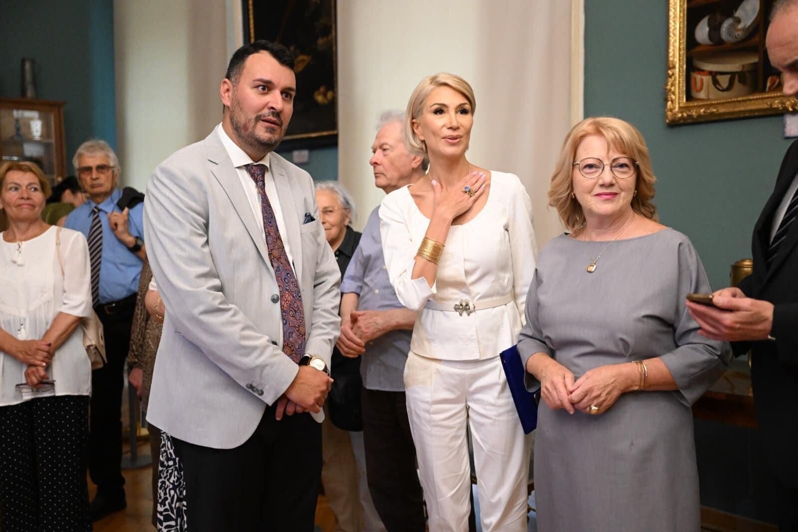Raluca Turcan: ”Orașul a devenit un punct de întâlnire al diversității culturale și un loc în care tradiția se îmbină cu inovația artistică” (C.P)