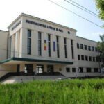 Clădirea Universității Lucian Blaga din Sibiu, locul refugiului universitar din timpul războiului