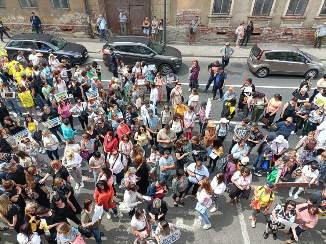 Protest-profesori-9-iunie-Sibiu-1