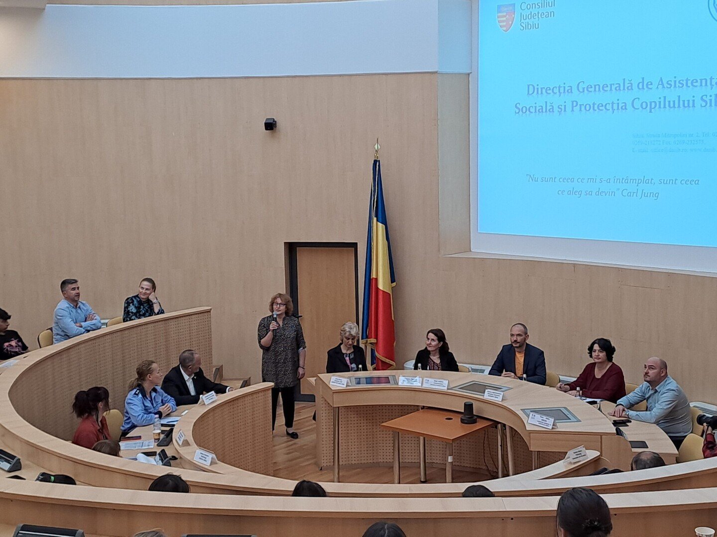 Sesiune informare și consiliere organizată de Direcția Generală de Asistență Socială și Protecția Copilului la Consiliul Județean Sibiu