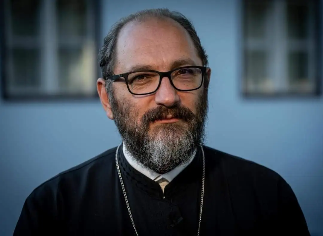 Preotul Constantin Necula: „Toată societatea este într-o derivă psihiatrică! Nu vrem să recunoaştem, dar ne-a luat pe toţi”
