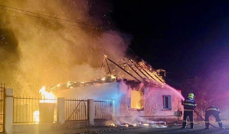 43cb3823-912d-42f0-9249-1a1cf8abcb5a-1