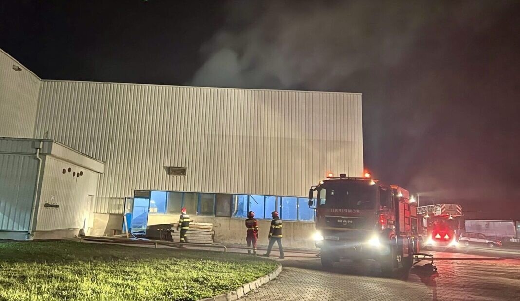 fb5e47b8-e076-4b45-9f1f-4217038821e4-1