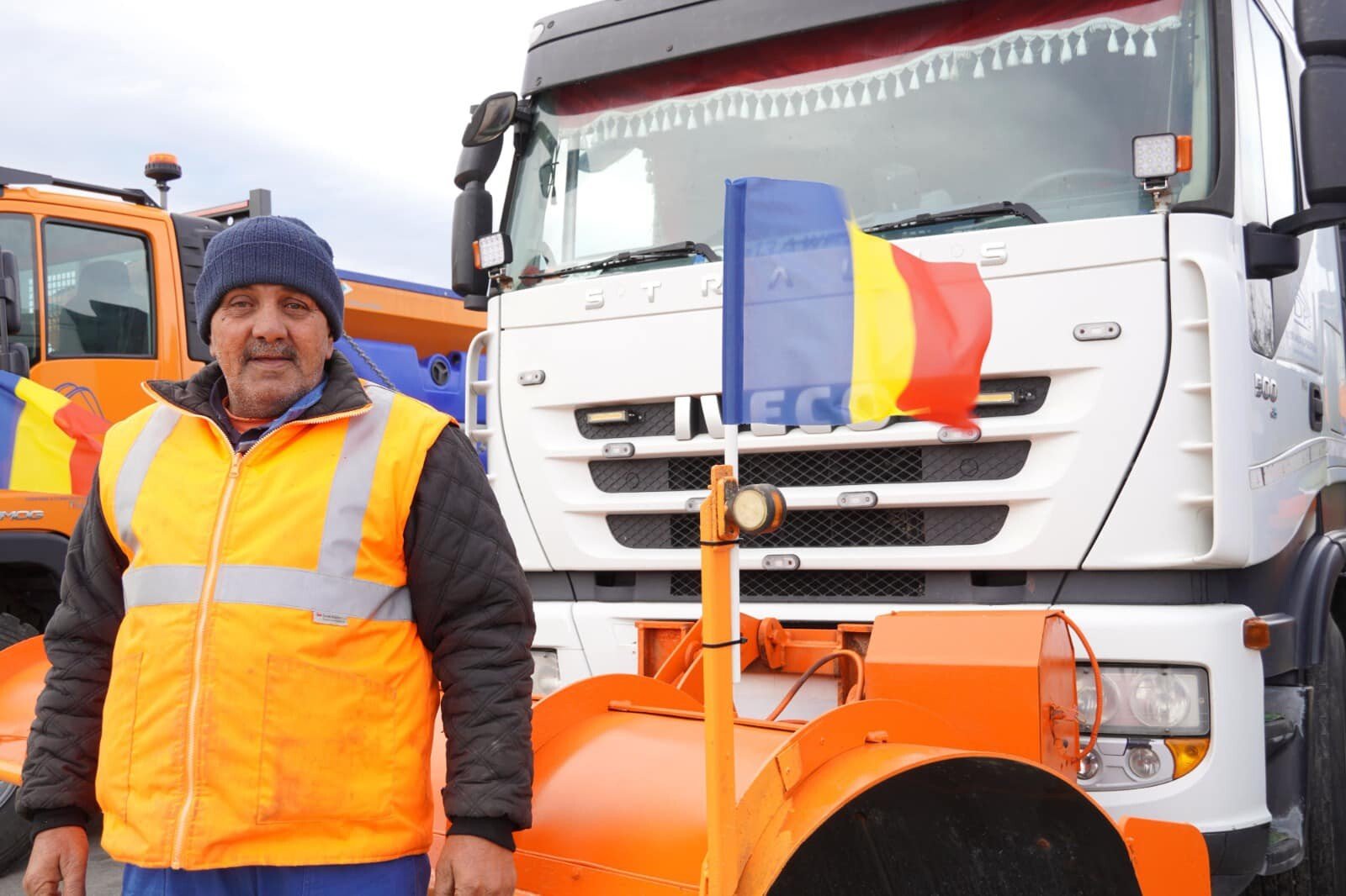 Dănuț Blangu, cel mai vechi drumar al al județului Sibiu: „Am albit lucrând cu bitum și asfalt”