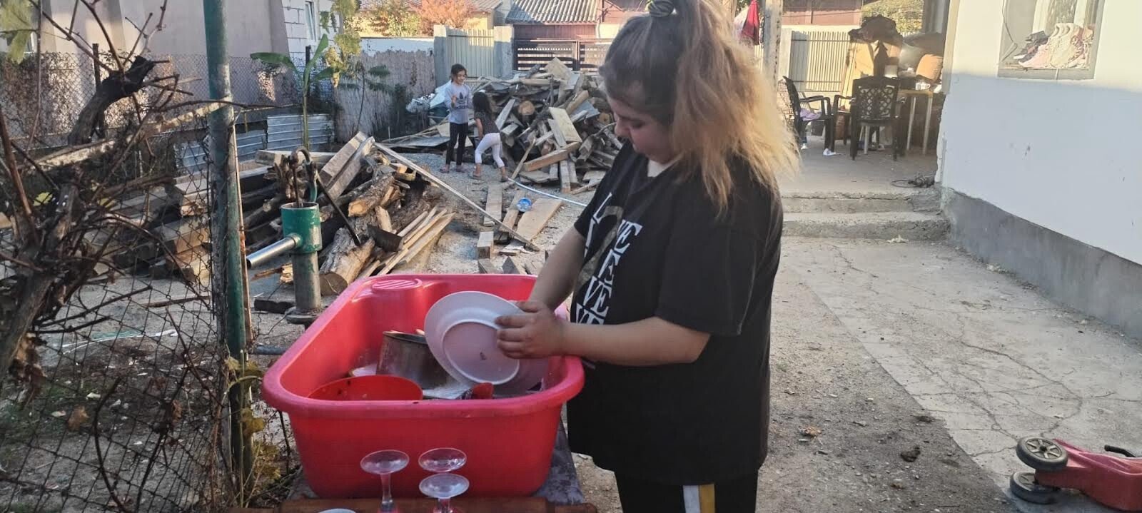 8.000 de euro, pasul către salvarea unei tinere de la greutățile obezității