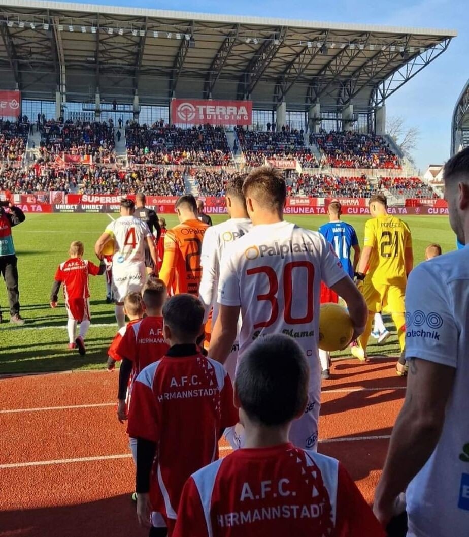 WhatsApp Image 2023-12-10 at 16.38.45