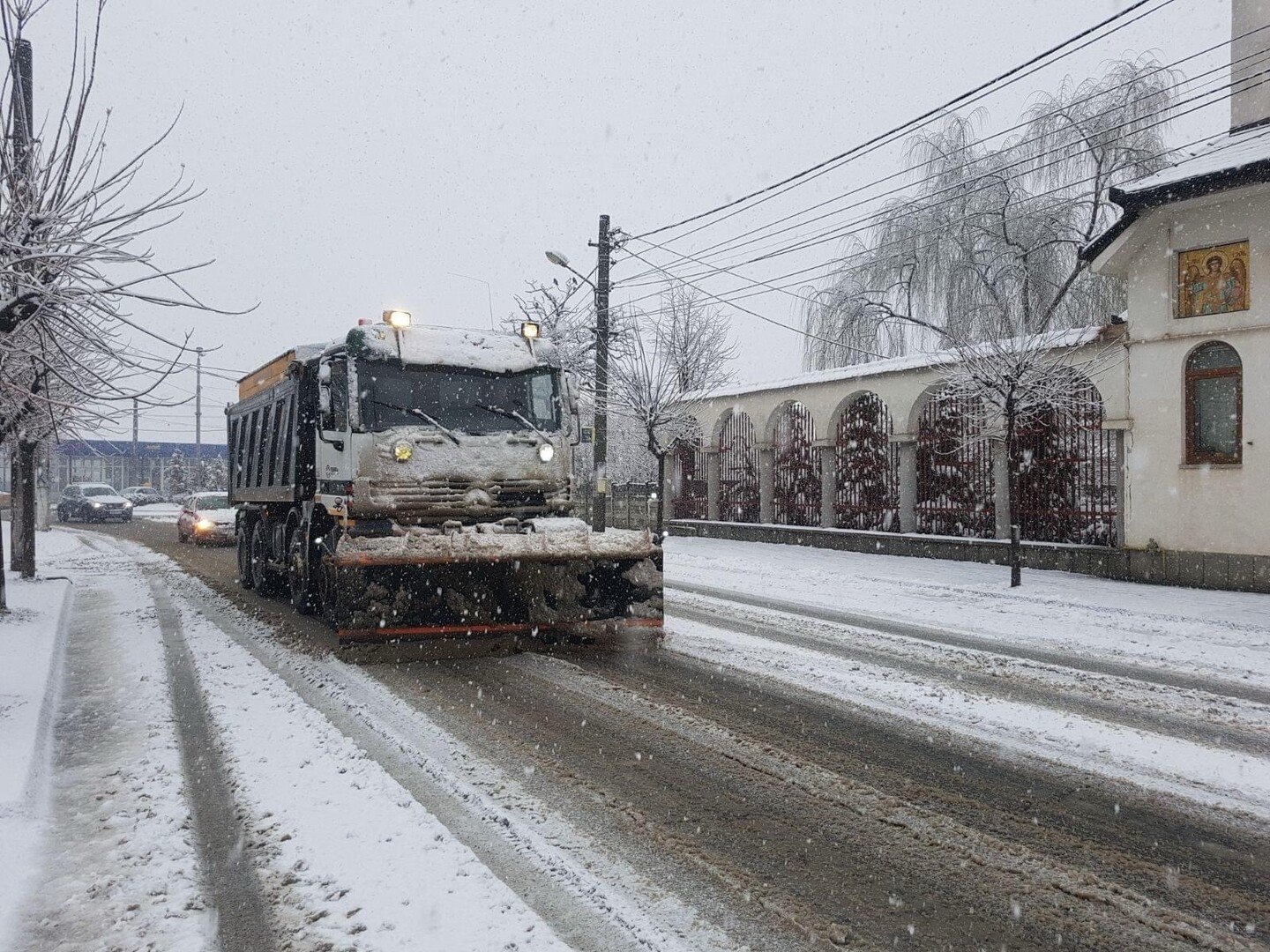 Acțiuni de deszăpezire în Sibiu și în stațiunea Păltiniș
