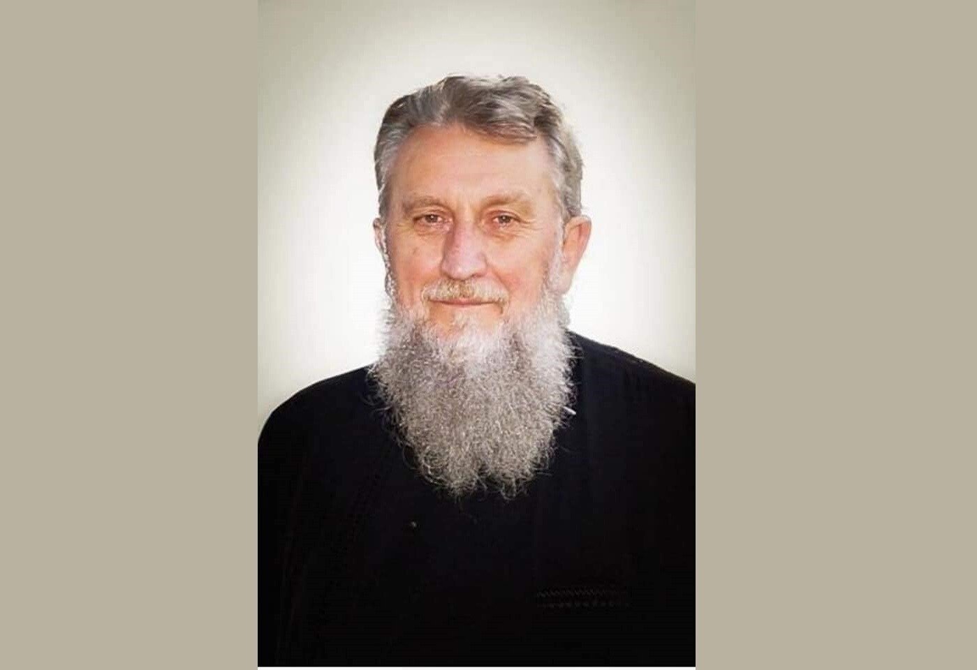 Părintele profesor Vasile Mihoc de la Sibiu a împlinit astăzi 76 de ani