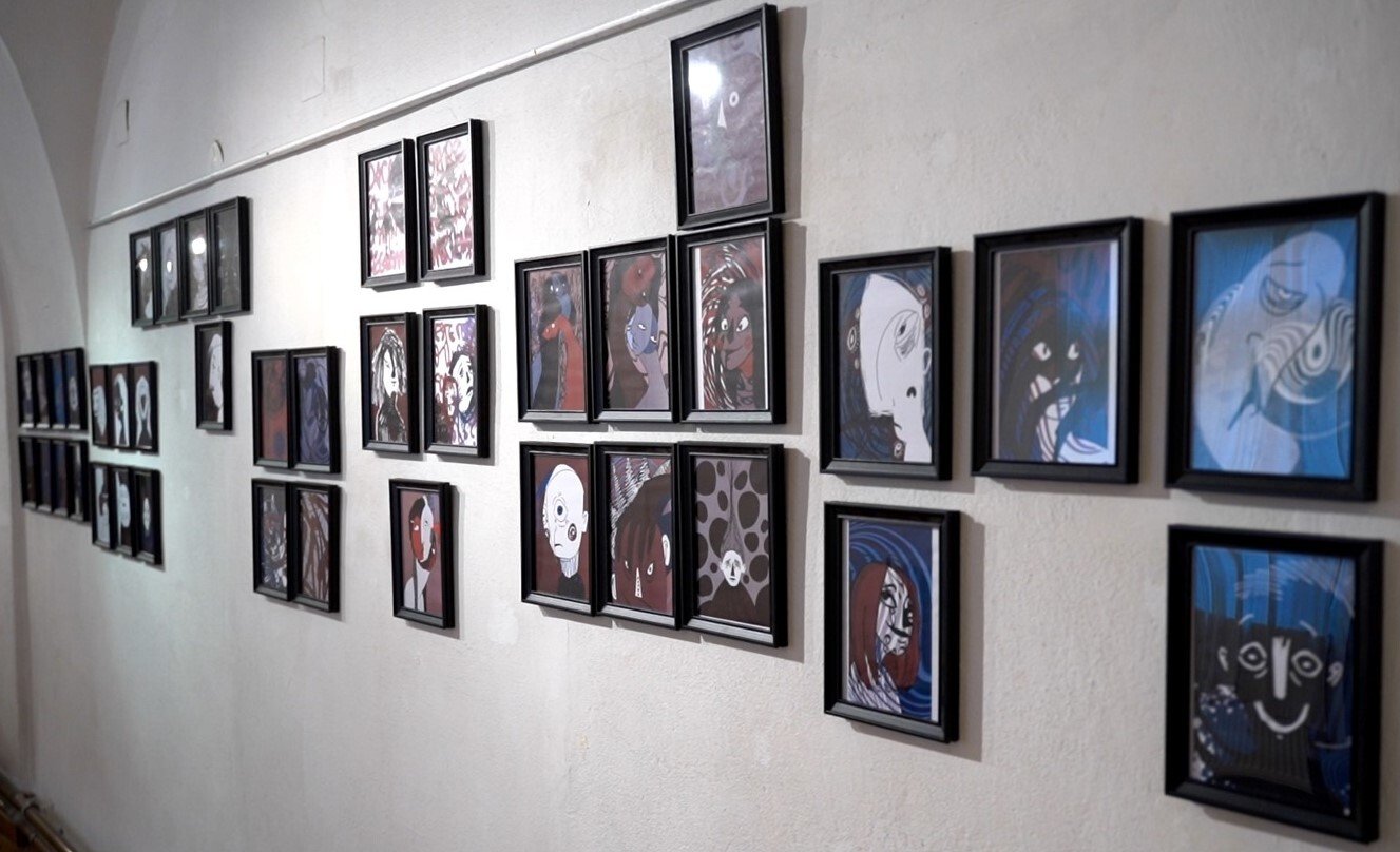 Expoziție temporară de arte vizuale AMORF la sediul Muzeului Municipal Mediaș