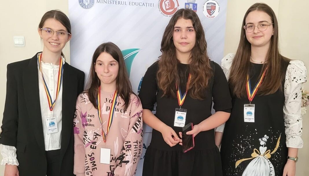 SARA-SOFIA-ALEXANDRA-SI-MADALINA-la-Olimpiada-Nationala-de-la-Slatina-2024