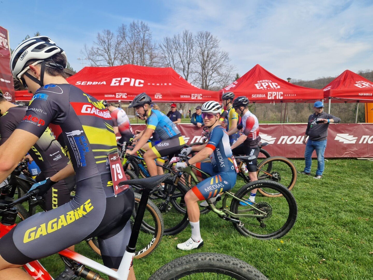 Sportivi medieșeni participanți la Cupa Mondială de Ciclism