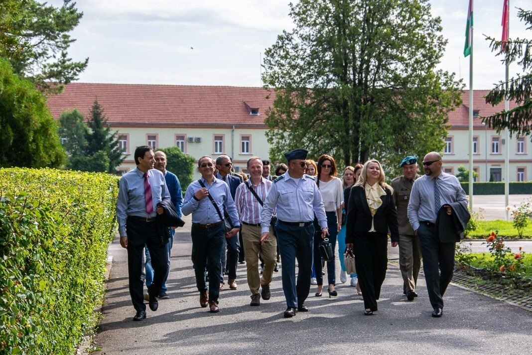 448607830_900252775479391_1404720202295498267_n