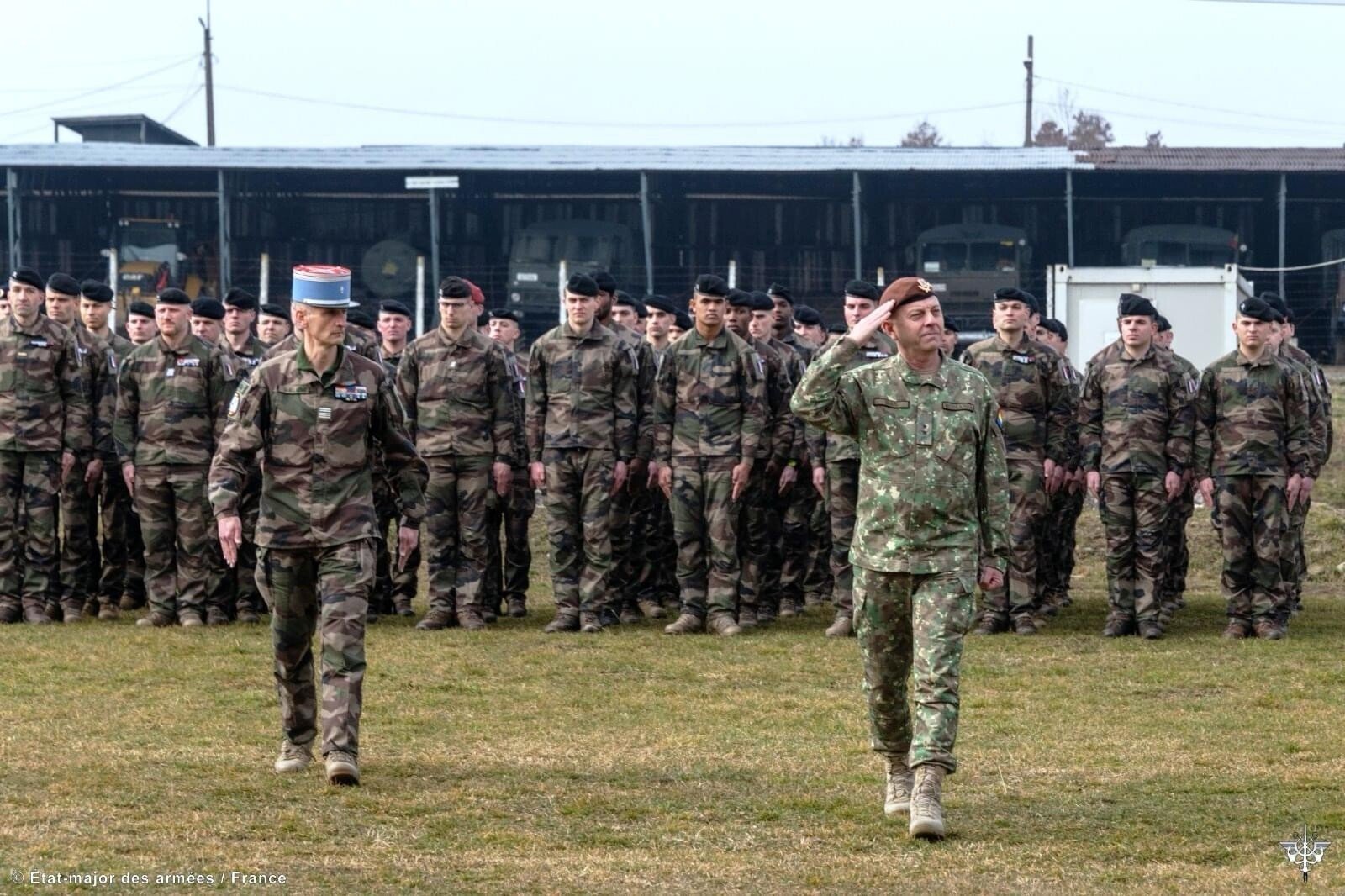 Ceremonia de schimbare a comenzii grupului de luptă multinațional de la Cincu