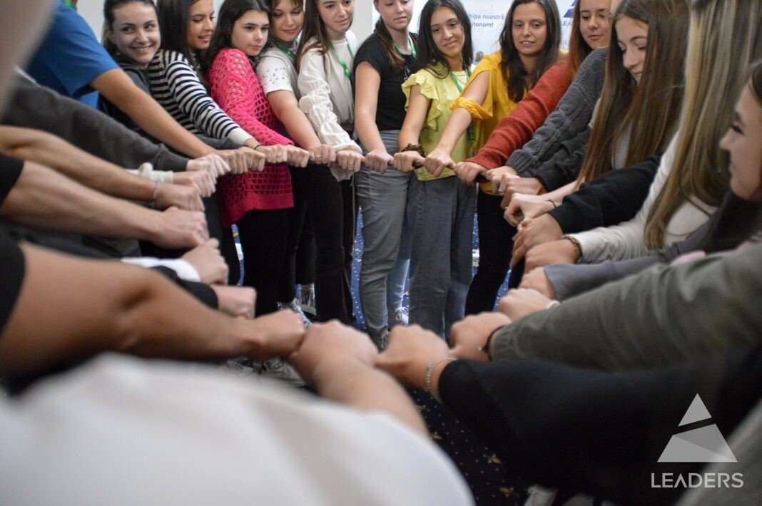 Leaders Explore Elevi 01