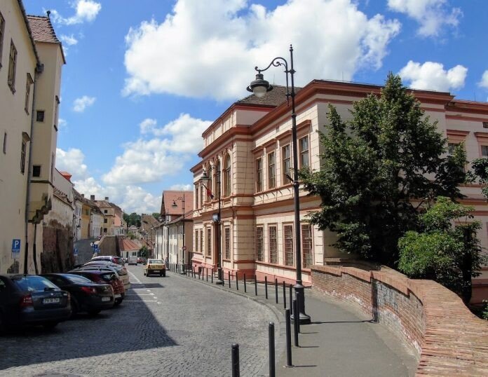 Liceul de Arta Sibiu foto Krysztof Brozych