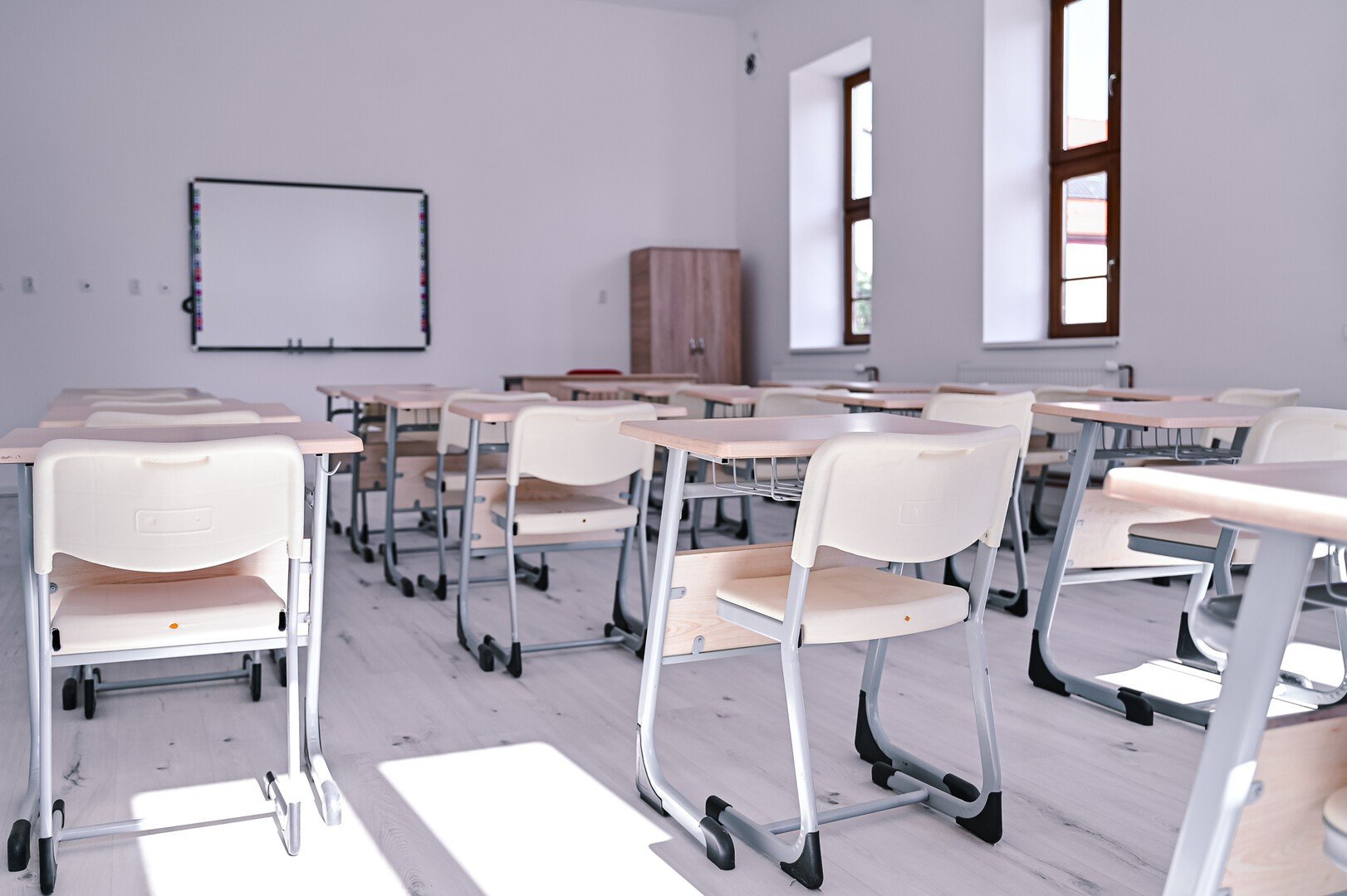 Metodologie pentru predarea în clase simultane, lansată de World Vision România