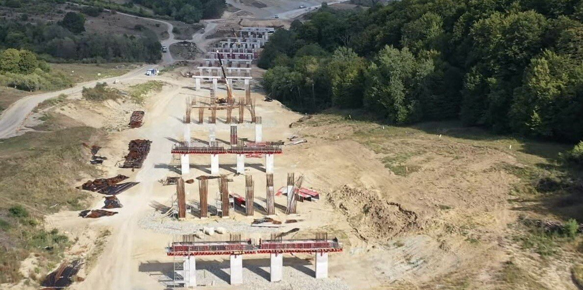 Progres vizibil pe lotul 4 al autostrăzii Sibiu – Pitești