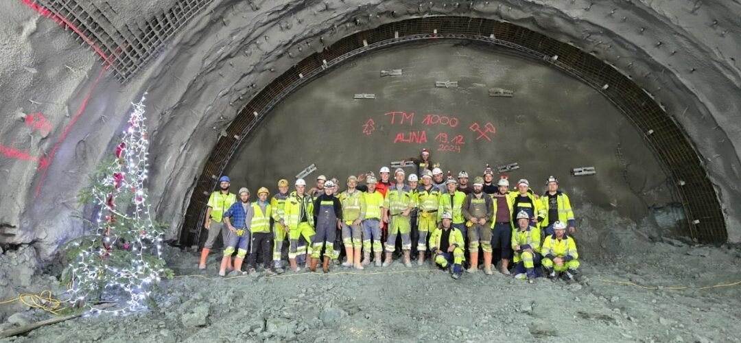 Tunelul Alina, excavat 1000 de metri