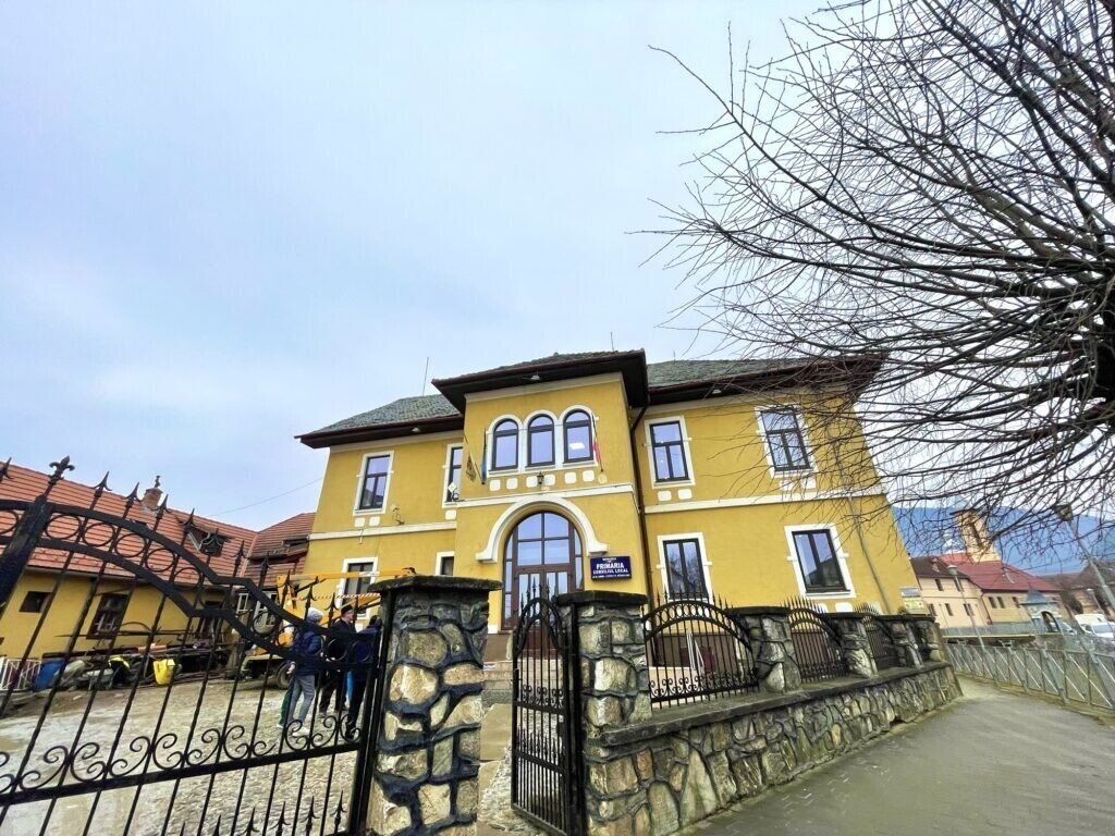 PRIMĂRIA COMUNEI RĂȘINARI