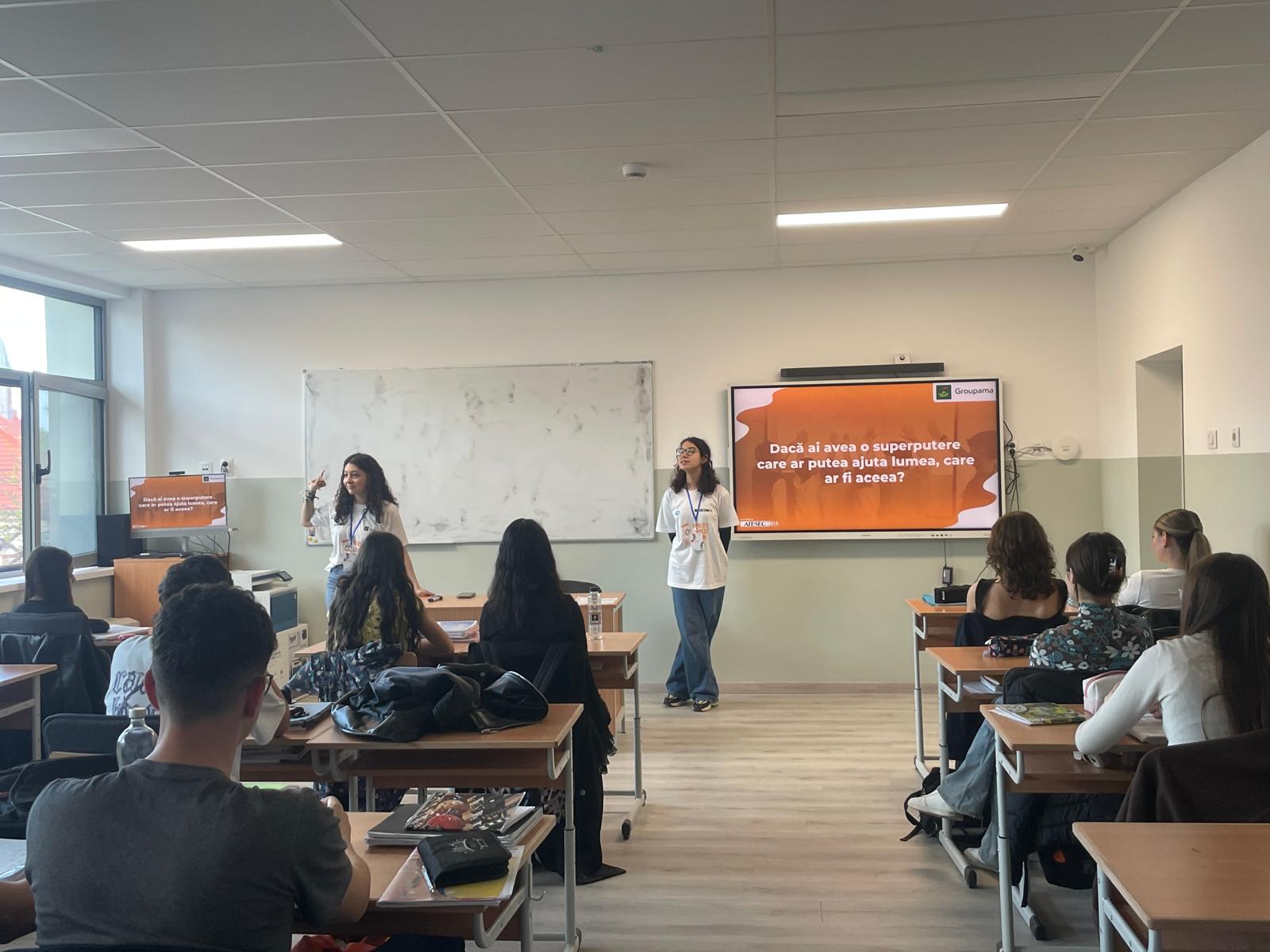 Lecții pentru viitor: AIESEC aduce încă odată „World’s Largest Lesson” în școlile din Sibiu
