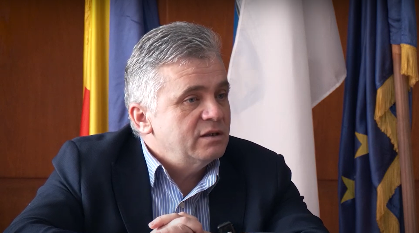 Proiecte finalizate și planuri mari pentru 2025. Primăria Mediaș investește în educație, sănătate și infrastructură (video)