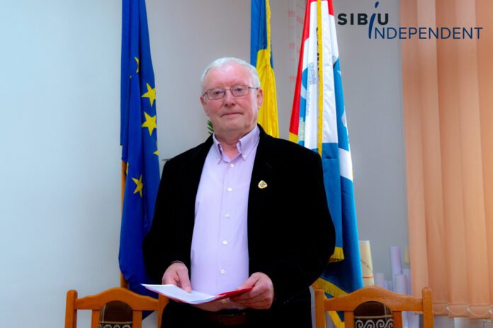 Autocamion ce efectuează transport de marfă pe ruta Vurpăr Sibiu pe un drum național