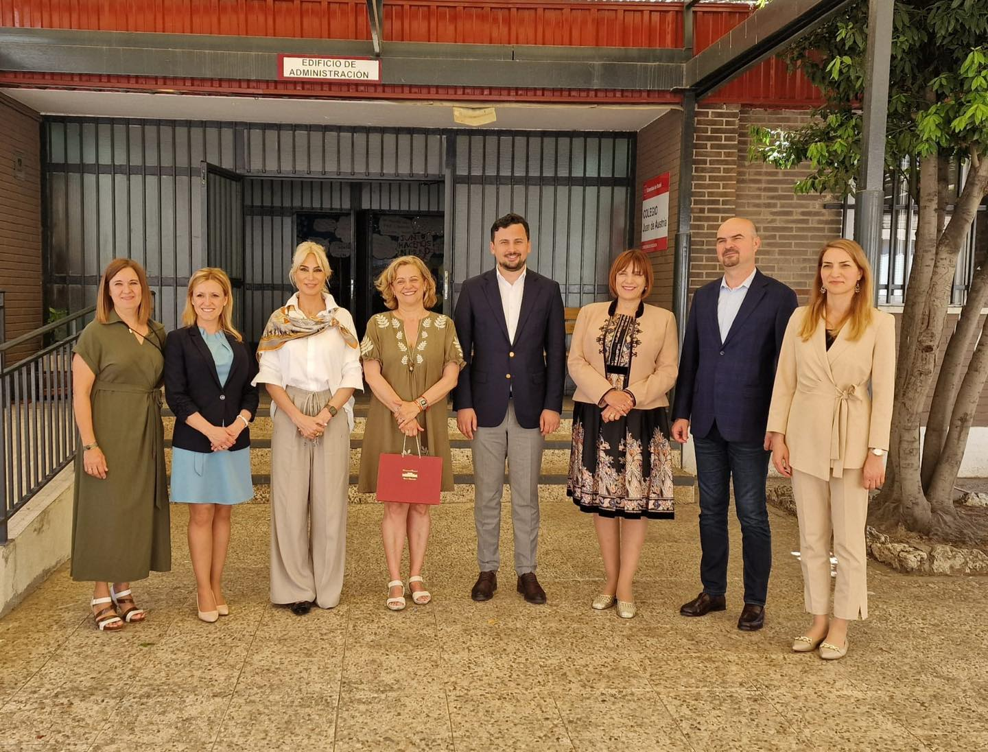 Raluca Turcan a participat la o întâlnire cu elevii români din diaspora, la Madrid