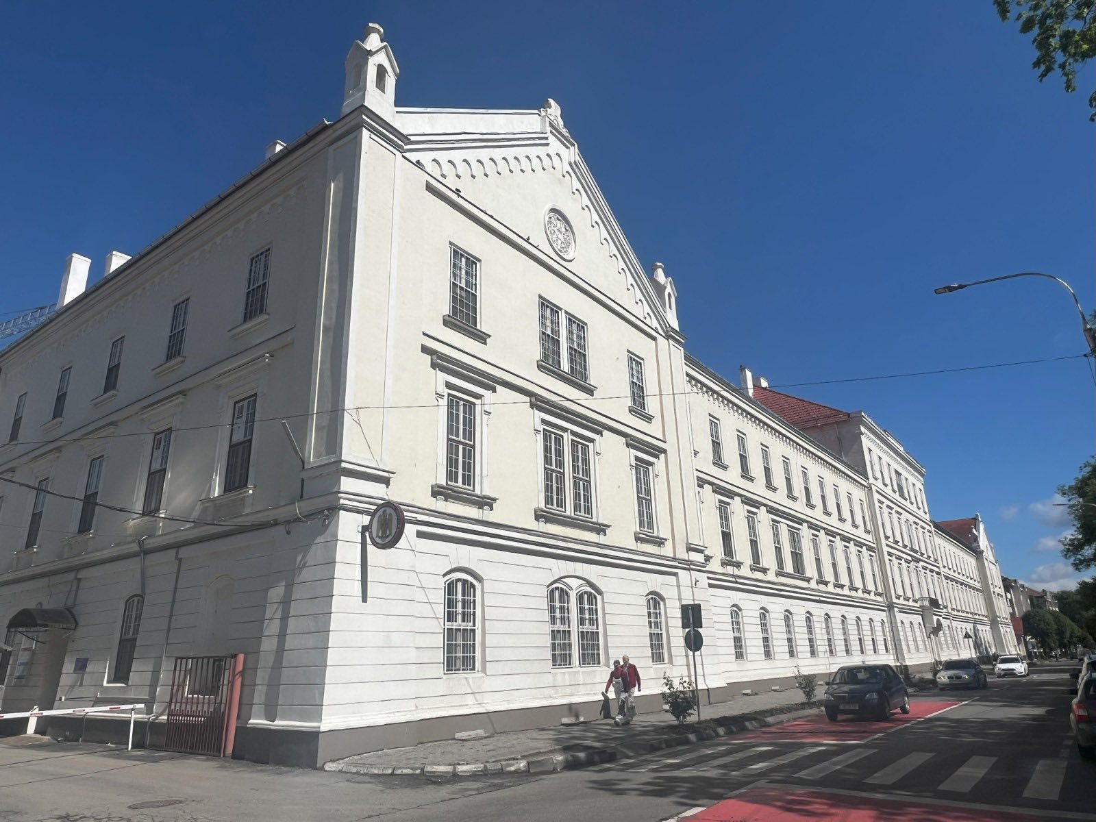 Clădirea spitalului din Sibiu unde medicul a fost prins în act de luare mită