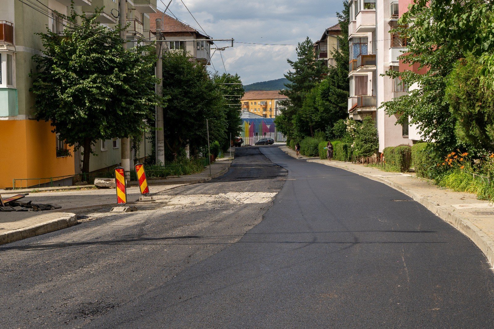 Mediașul își continuă transformarea: încă o stradă asfaltată!