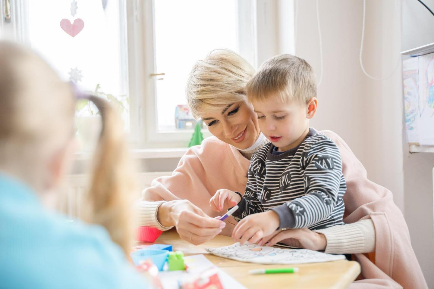 Raluca Turcan: Educația si atenția familiei sunt cheia fericirii oricărui copil
