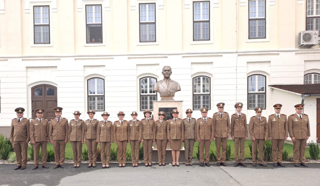 1efd8539-27ee-41bc-a8e5-1295b63a6b39