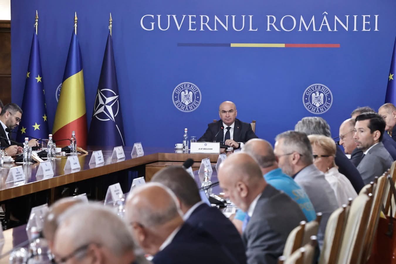Guvern: Plafonul național de scutire de TVA pentru întreprinderile mici va crește de la 300.000 de lei la 395.000 de lei