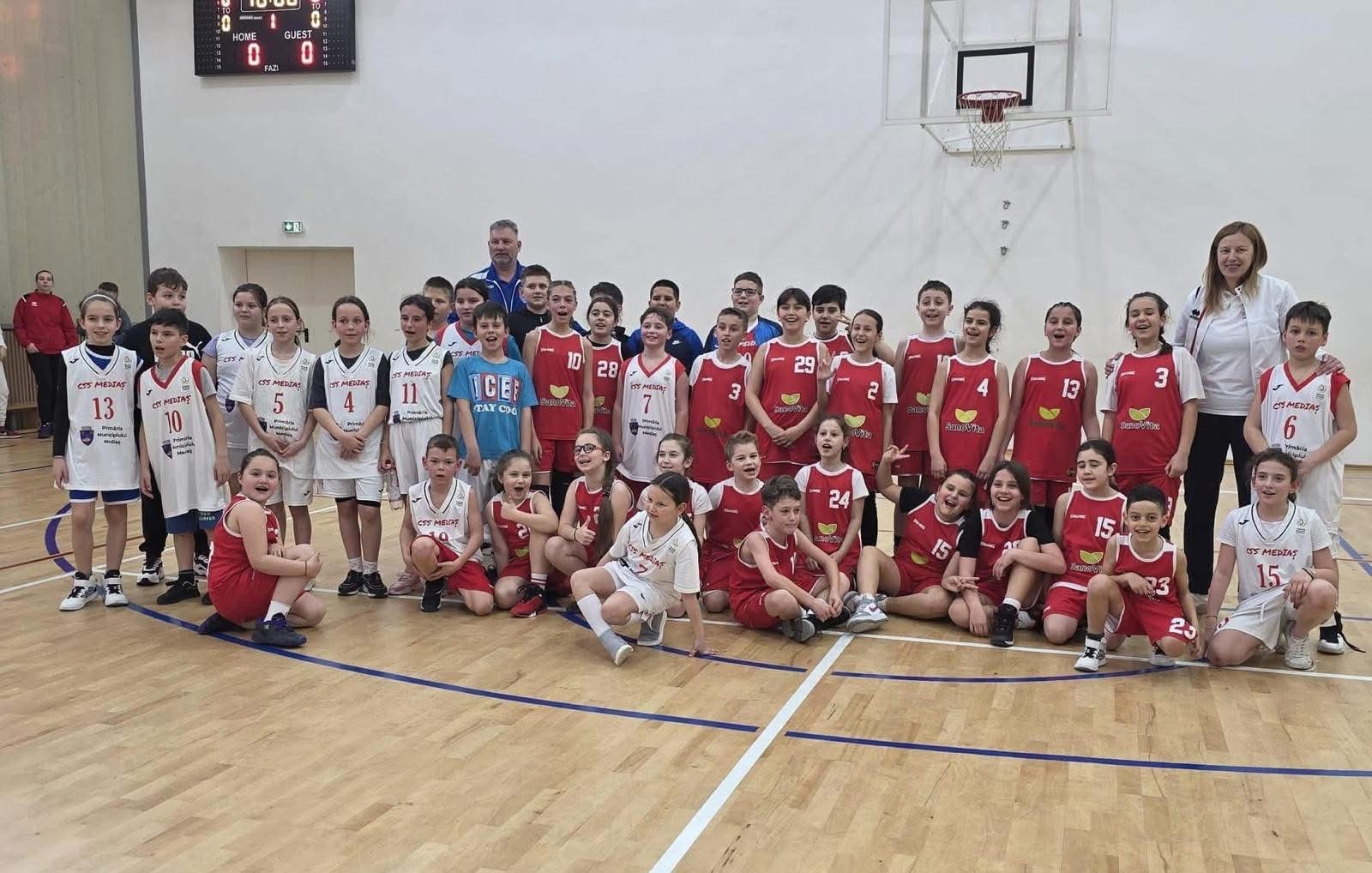 Sportivii medieșeni pleacă la Costinești cu sprijinul Consiliului Județean Sibiu!
