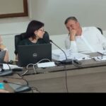 Primarul Orătan și viceprimarul Stanciu discută despre concursul Cisnădiei, anchetat penal.
