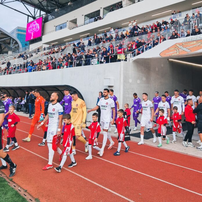 O nouă înfrângere pentru Hermannstadt împotriva echipei Argeș în Superliga României.