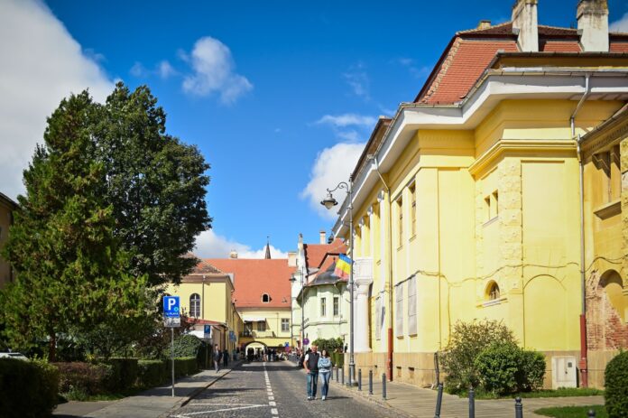 Stradă din centrul Sibiului transformată în spațiu liber de mașini pentru Săptămâna Mobilității