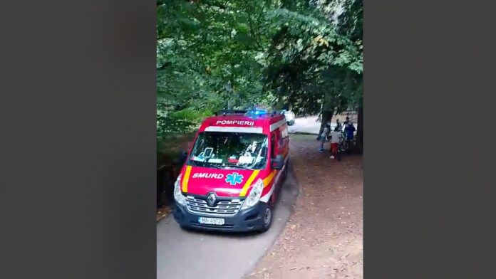 Intervenție SMURD după accident de bicicletă în Parcul Sub Arini