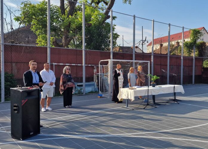 Laura Barac, consilier local PSD, în cadrul unei vizite la Școala Gimnazială nr. 8 Sibiu