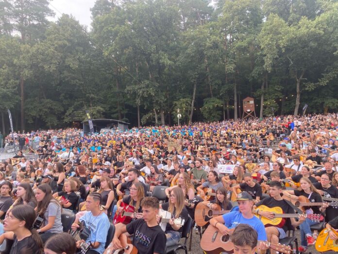 Artist pe scena principală la Guitar Meeting Festival Ziua 2