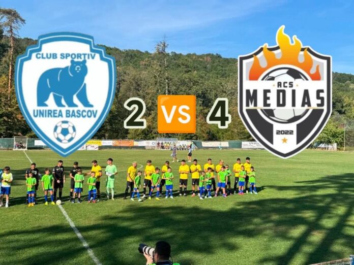 Festivitatea de premiere a echipei sibiene după un meci din Liga a treia