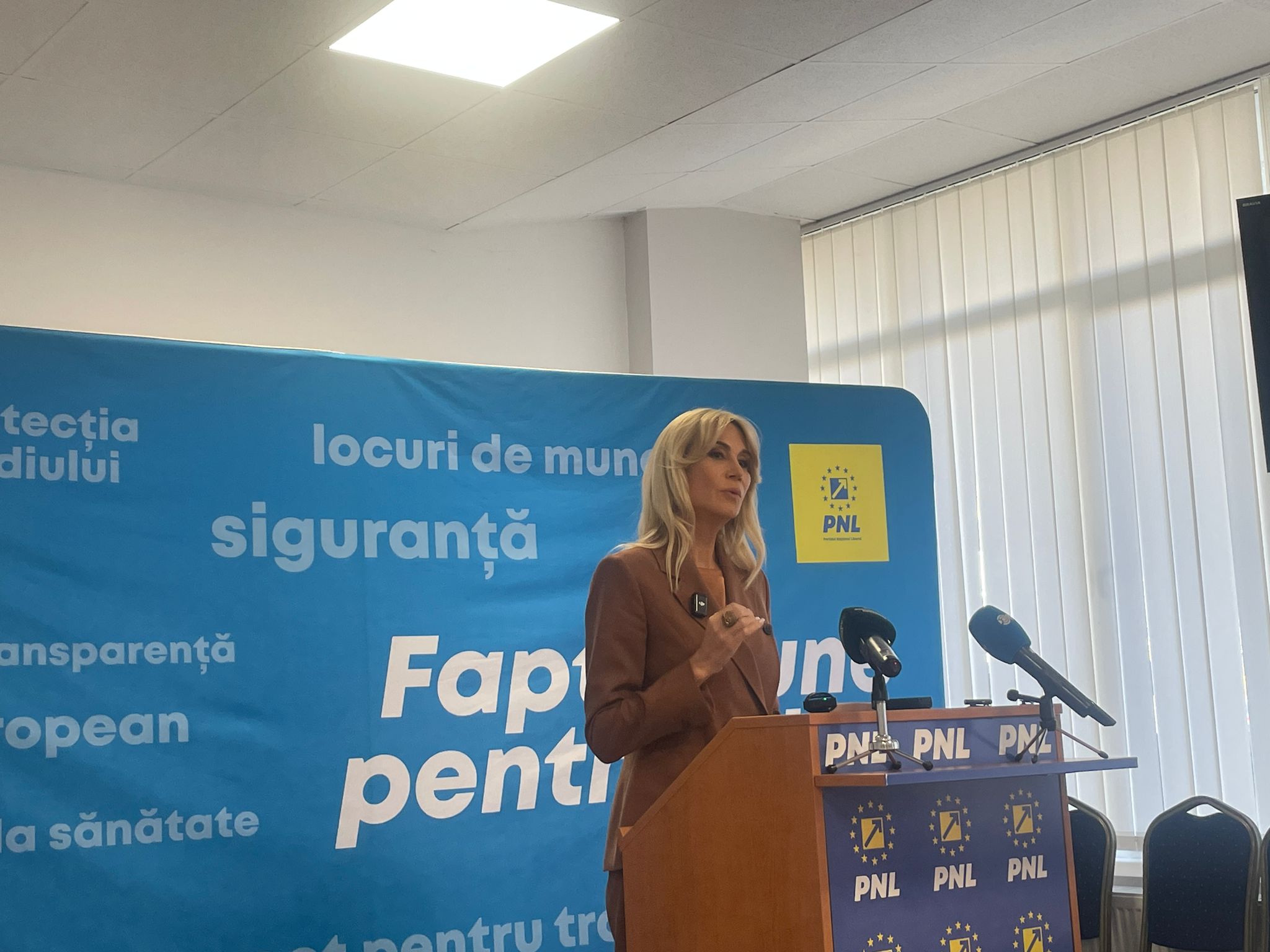 Raluca Turcan prezintă proiectul național de incluziune socială pentru mediul rural