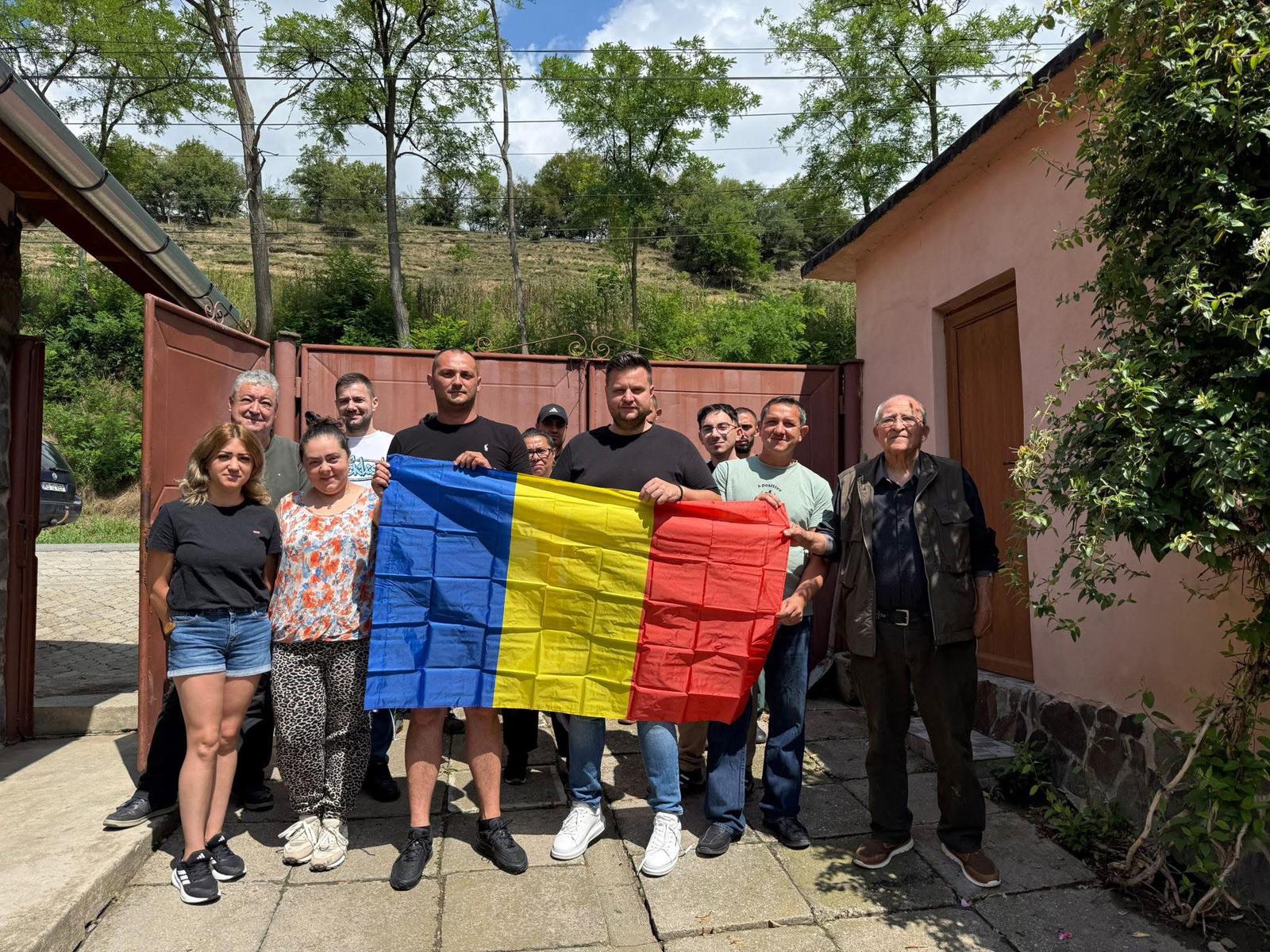 Membrii organizației AUR Laslea, inclusiv președintele, anunță demisiile din partid.