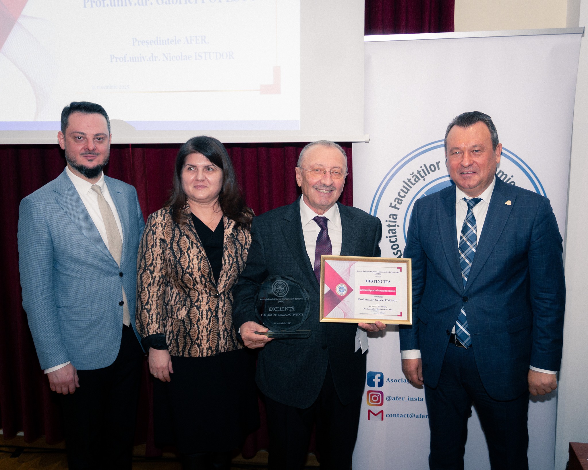 Sală plină la evenimentul dedicat Zilei Economistului la Universitatea Lucian Blaga din Sibiu