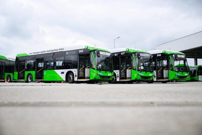 Flotă de autobuze electrice Solaris pentru transportul metropolitan din Sibiu, parate în depou