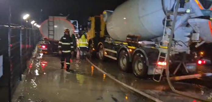 Harta sau captură de ecran arătând zona inundată a Câinenilor de către râul Olt.