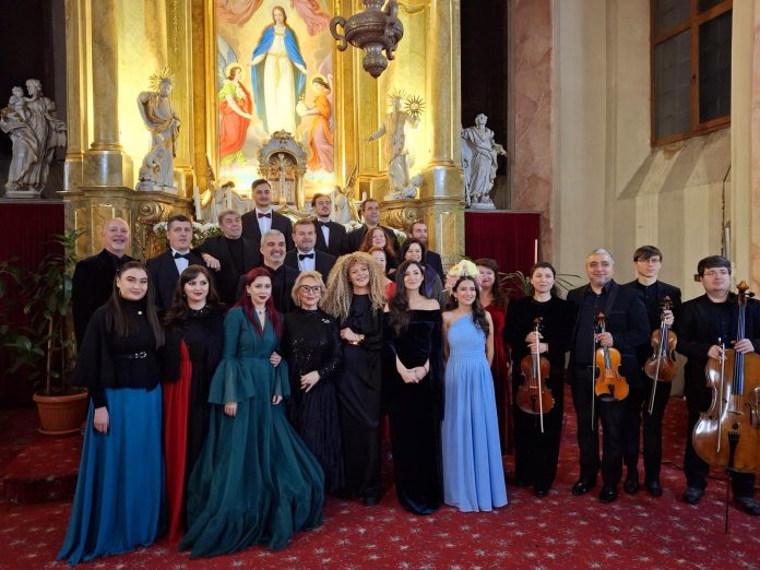Concert de Crăciun Acapella 25 de ani Sibiu, cu soliști și corul pe scenă